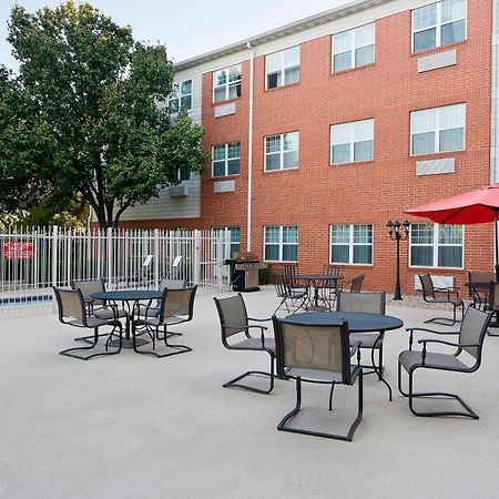 Towneplace Suites By Marriott Dallas Bedford Exterior photo
