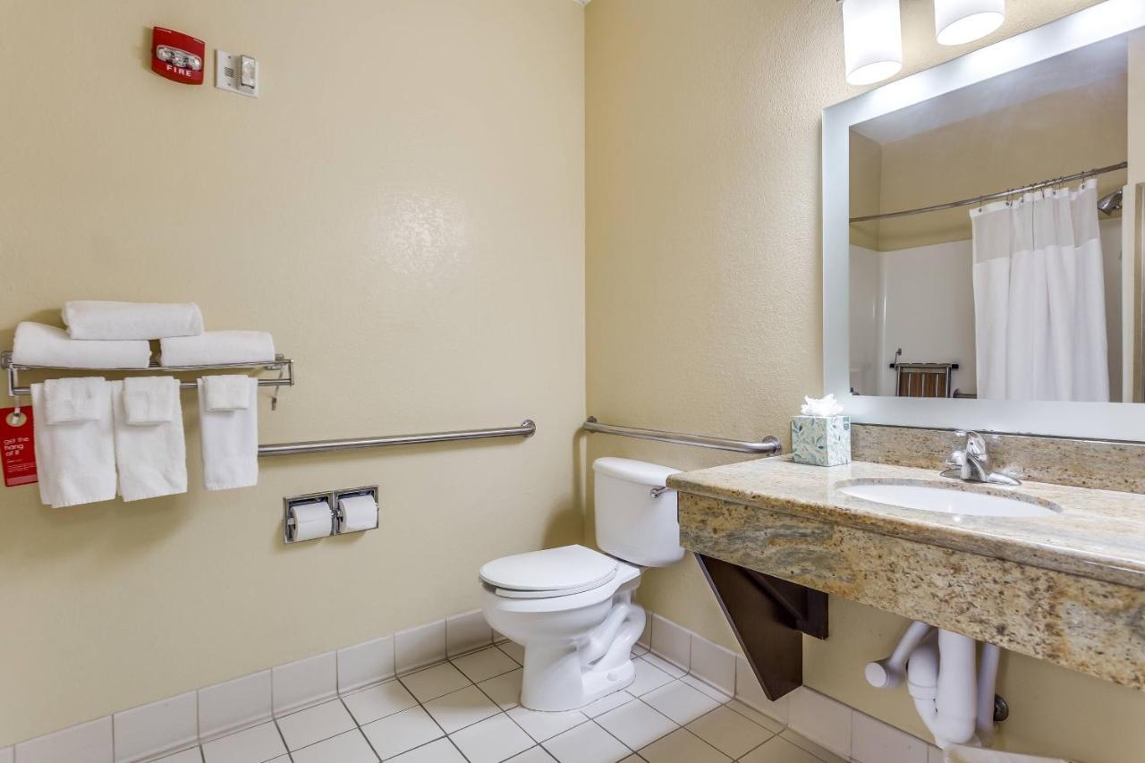 Towneplace Suites By Marriott Dallas Bedford Exterior photo